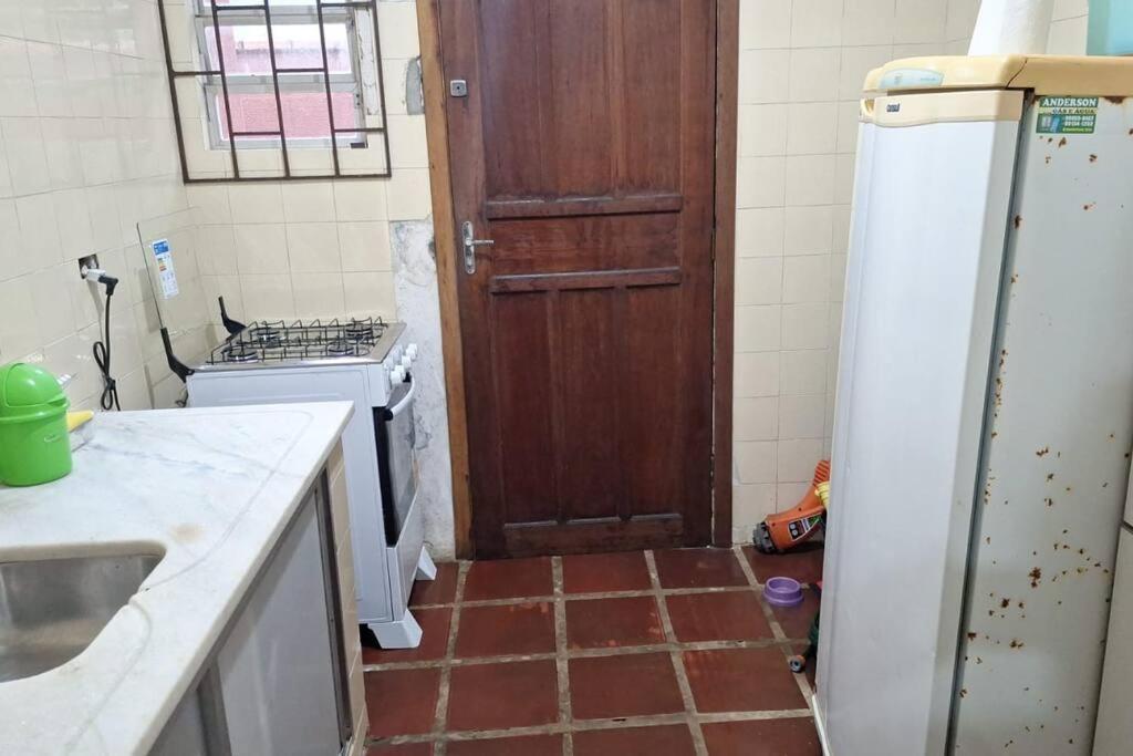 Quarto Para Quatro Pessoas A Duas Quadras Da Praia - Balneario Saint Etienne - Matinhos Esterno foto