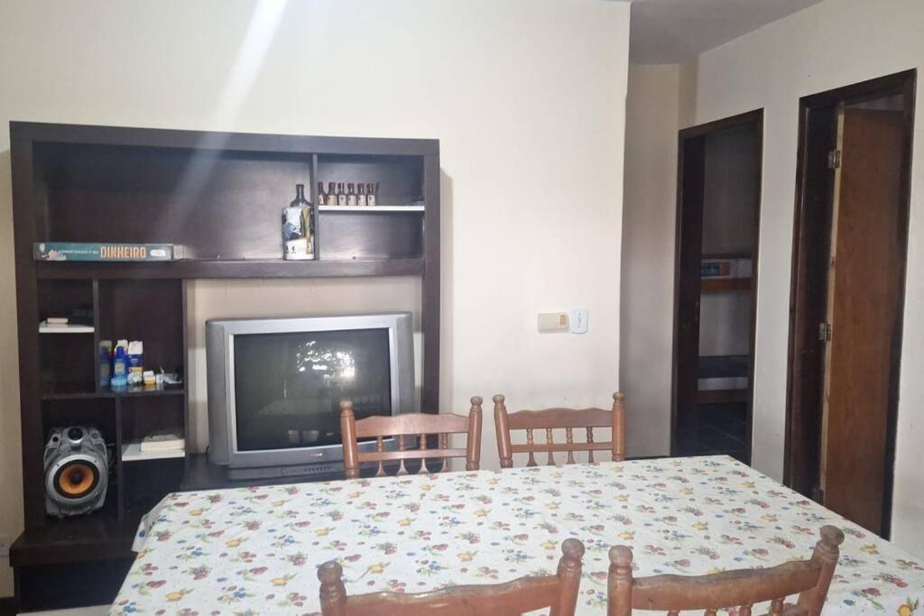 Quarto Para Quatro Pessoas A Duas Quadras Da Praia - Balneario Saint Etienne - Matinhos Esterno foto